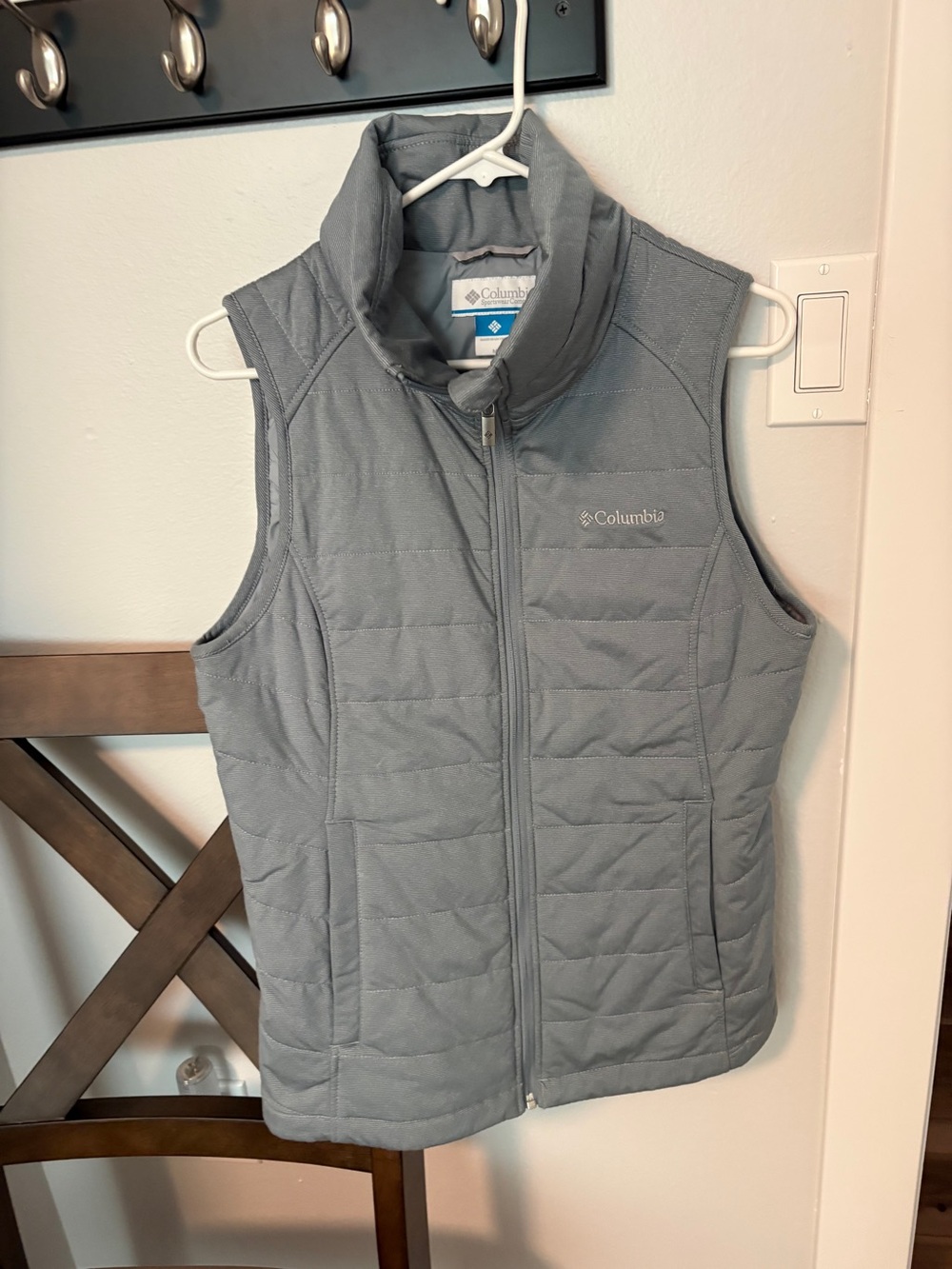 Columbia Light Gray Quilted Insulated Women's Vest